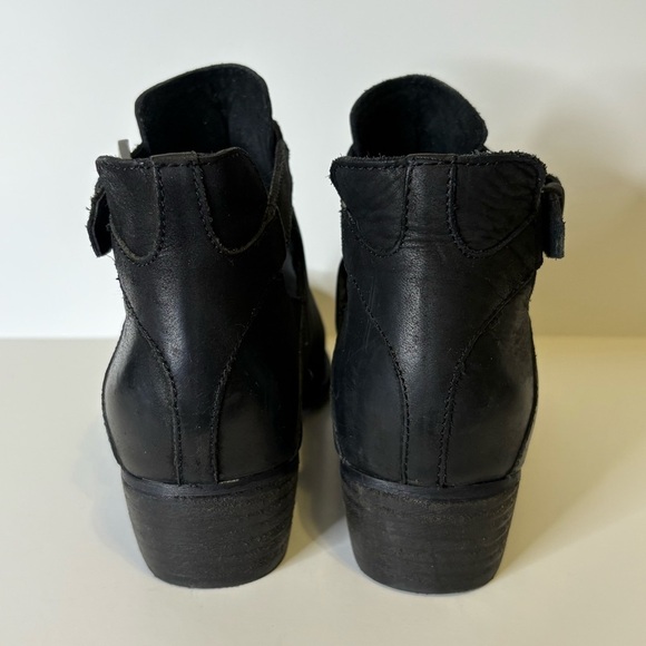 Seychelles Black Ankle Booties with Buckle Detail Size 6 - Picture 4 of 8